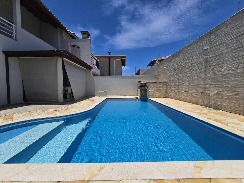 Casa, 3 quartos, 189 m² - Foto 1