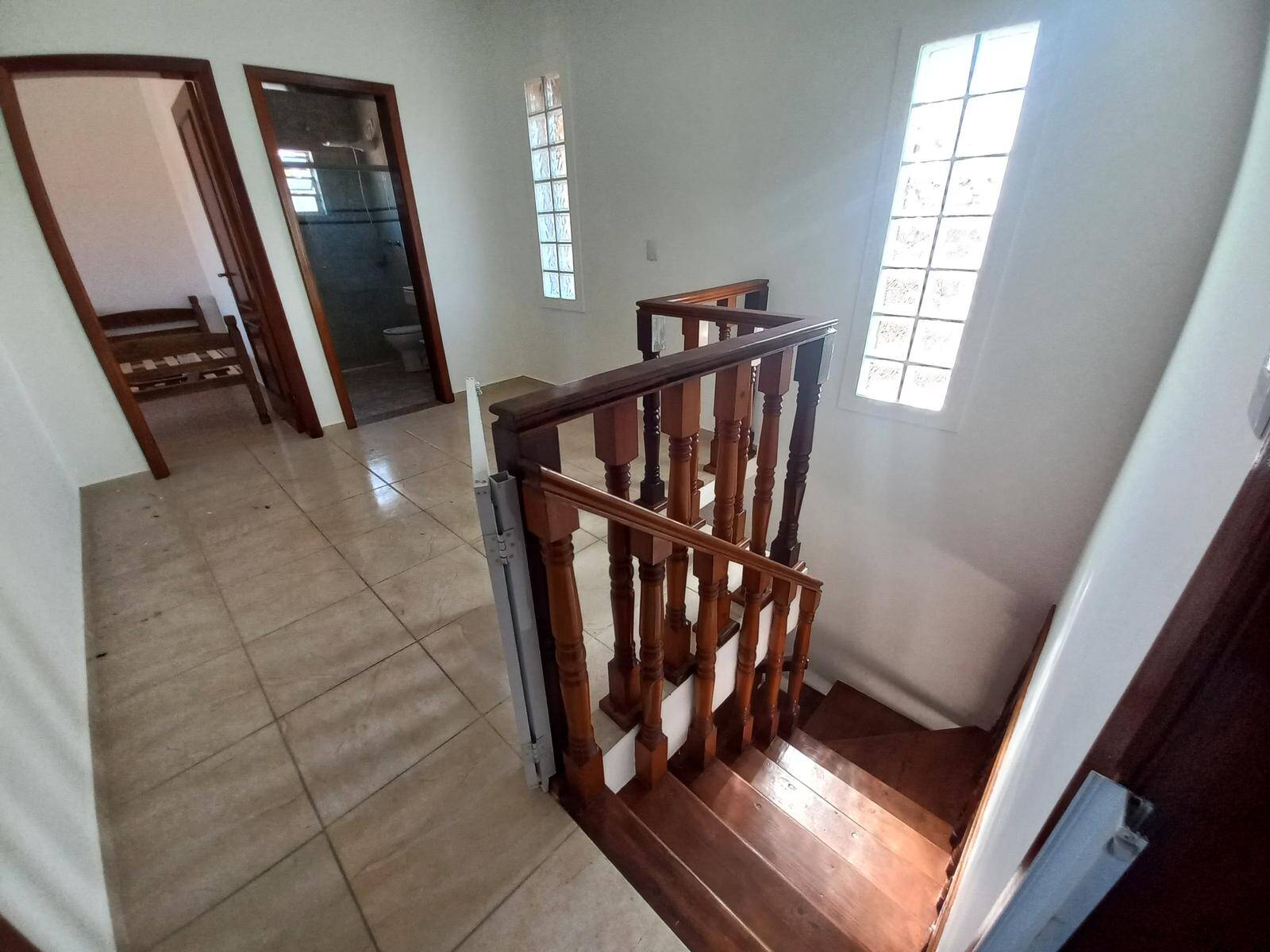 Casa, 4 quartos, 240 m² - Foto 23