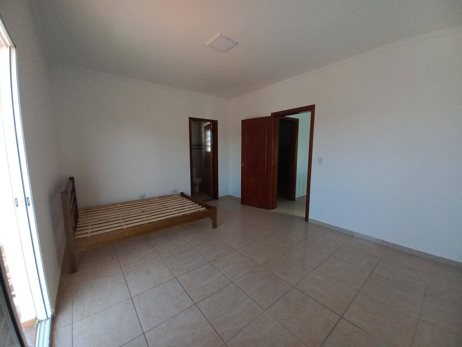 Casa, 4 quartos, 240 m² - Foto 32