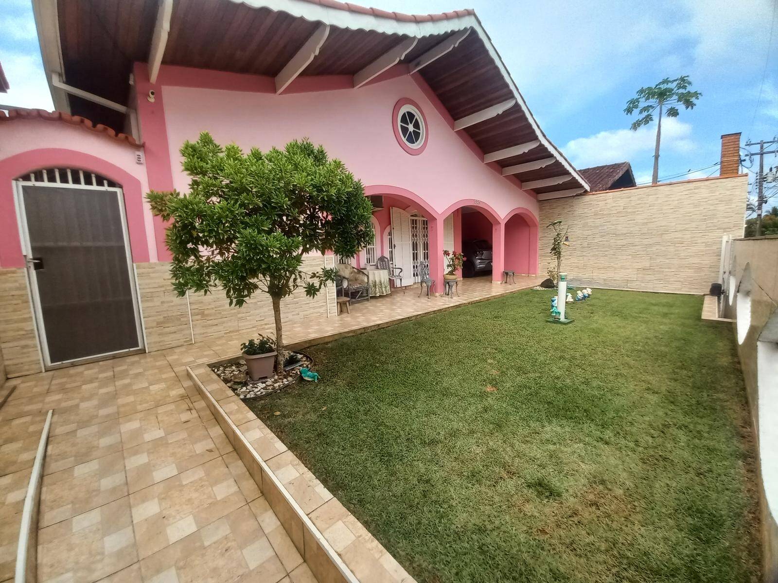Casa, 4 quartos, 146 m² - Foto 1