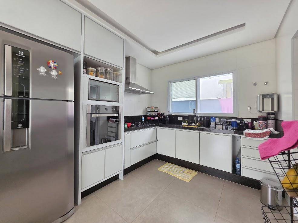 Casa, 4 quartos, 222 m² - Foto 42