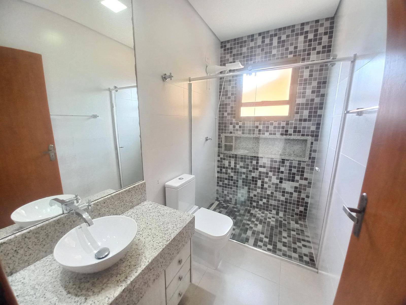 Casa, 4 quartos, 215 m² - Foto 8