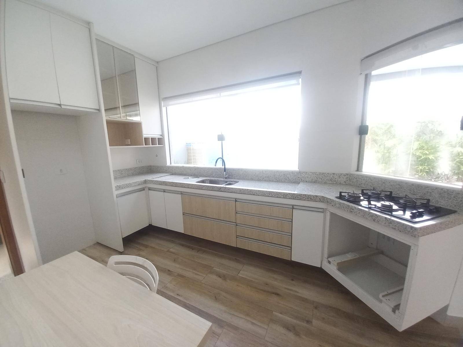 Casa, 4 quartos, 215 m² - Foto 28