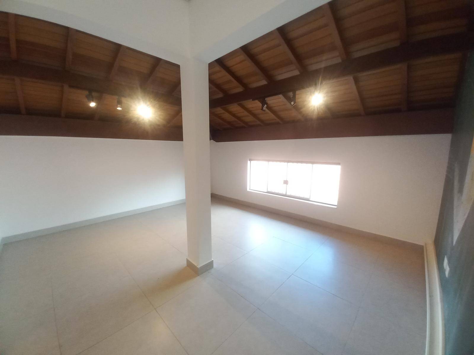 Casa, 4 quartos, 215 m² - Foto 38