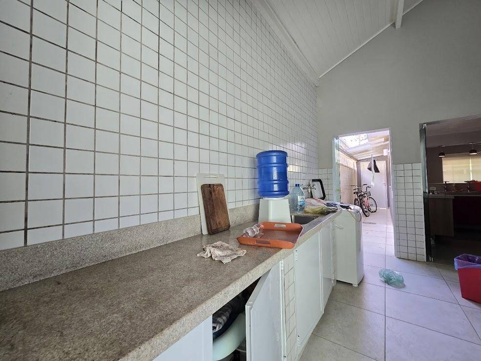 Casa, 6 quartos, 253 m² - Foto 16