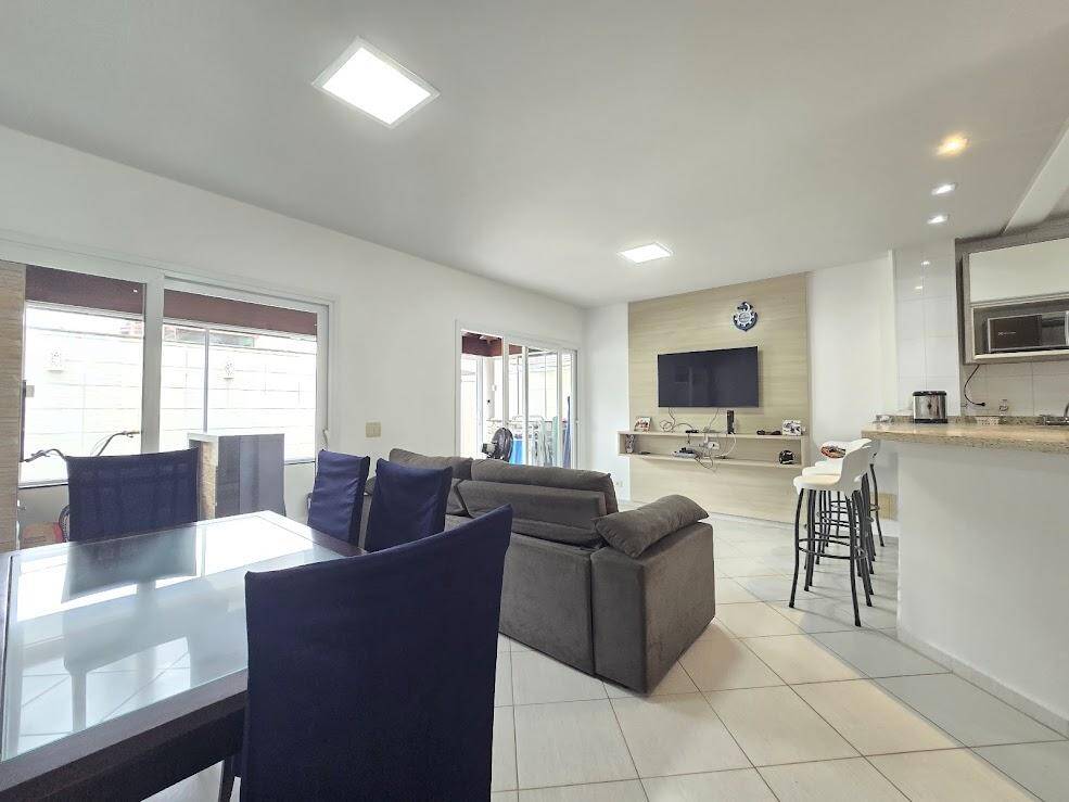 Casa, 4 quartos, 157 m² - Foto 3