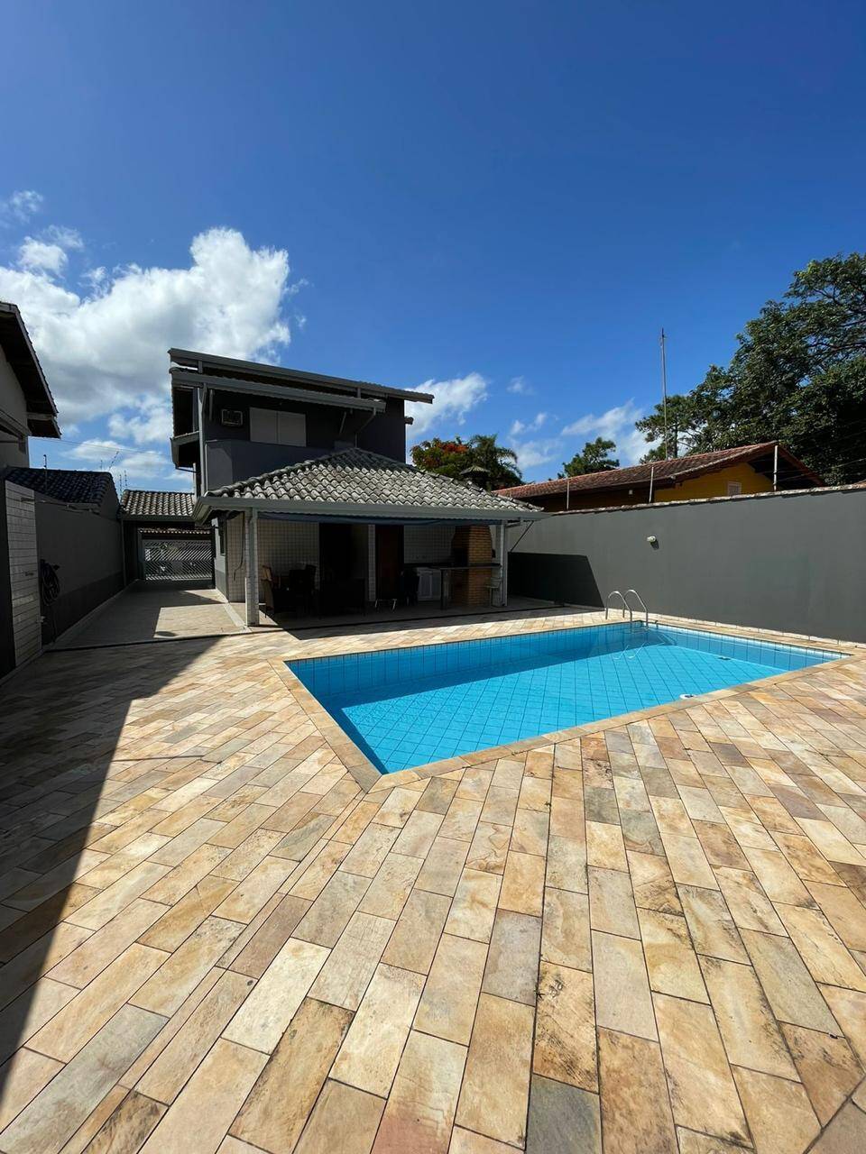 Casa, 4 quartos, 196 m² - Foto 2