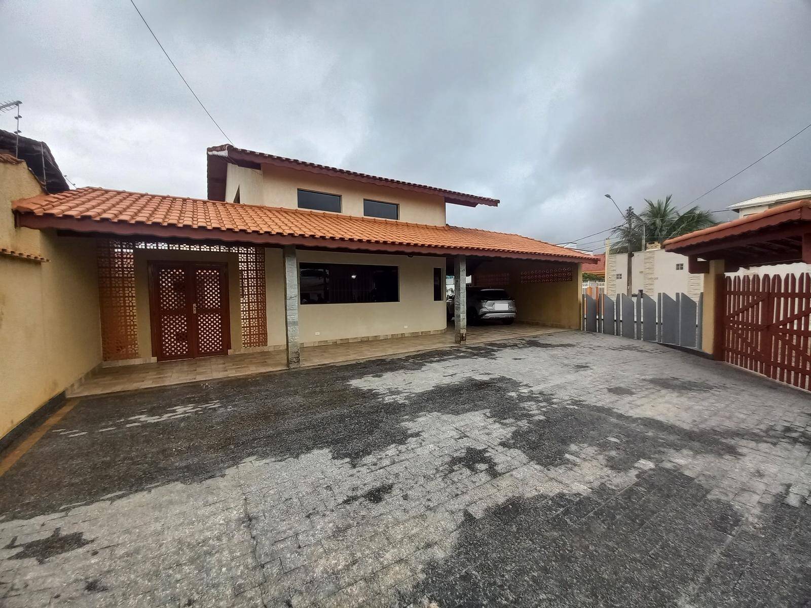 Casa, 4 quartos, 324 m² - Foto 1