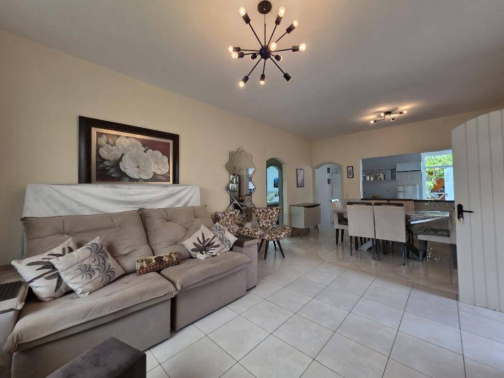 Casa, 3 quartos, 180 m² - Foto 2
