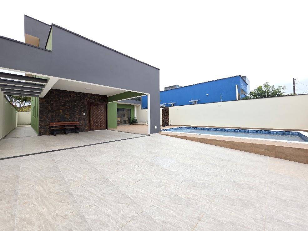 Casa, 4 quartos, 240 m² - Foto 1