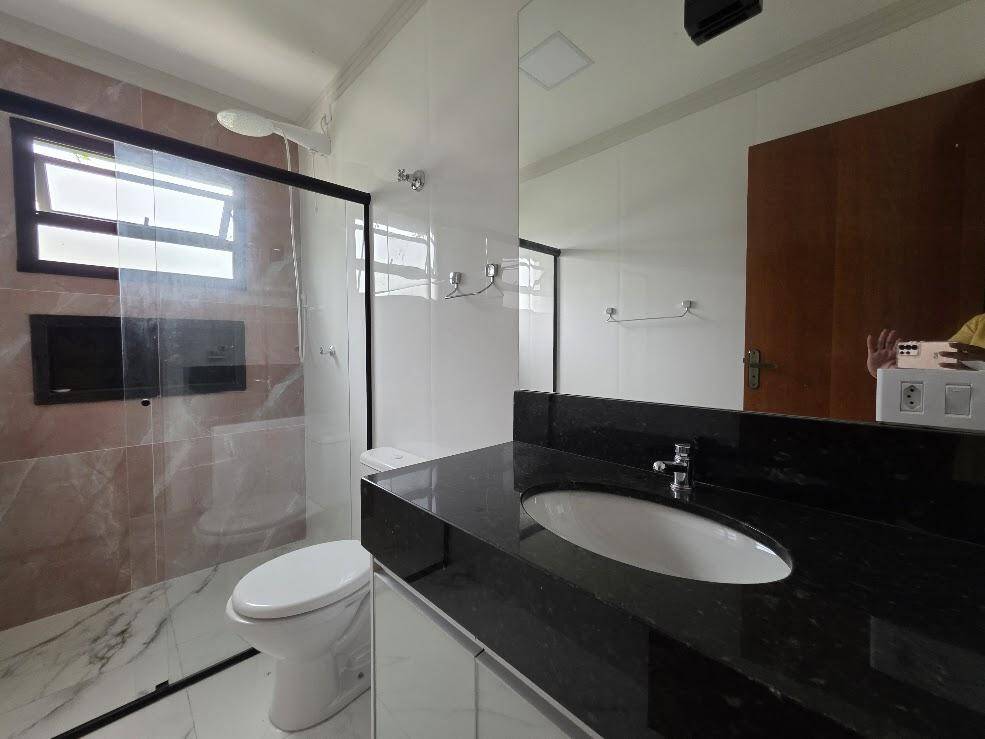 Casa, 4 quartos, 240 m² - Foto 13