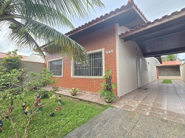 Casa para Venda em Peruíbe - 2