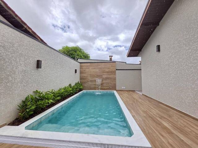Casa para Venda em Peruíbe - 3