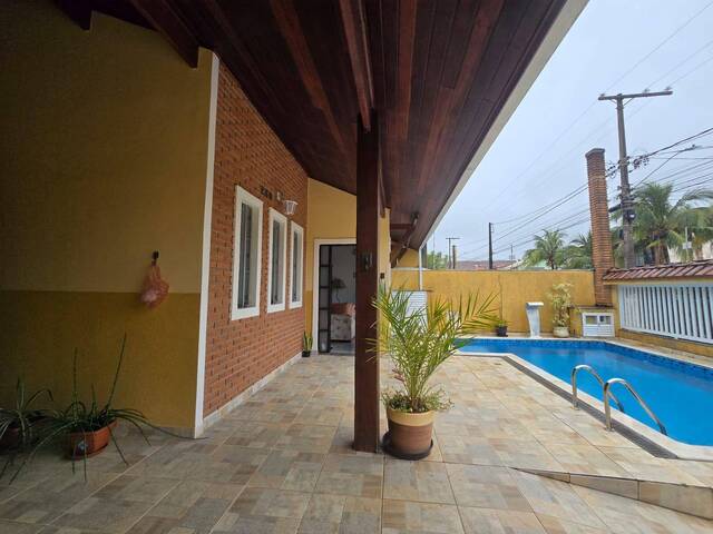 #CA02366 - Casa para Venda em Peruíbe - SP