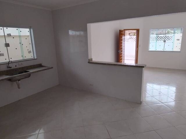 Casa para Venda em Peruíbe - 4