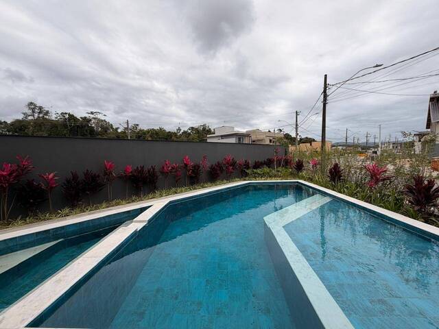 Casa para Venda em Peruíbe - 4