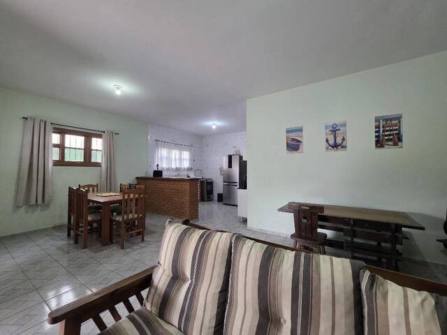 Casa para Venda em Peruíbe - 3